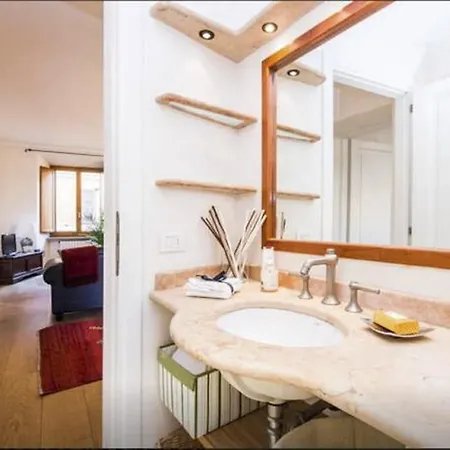 Campidoglio Apartment *